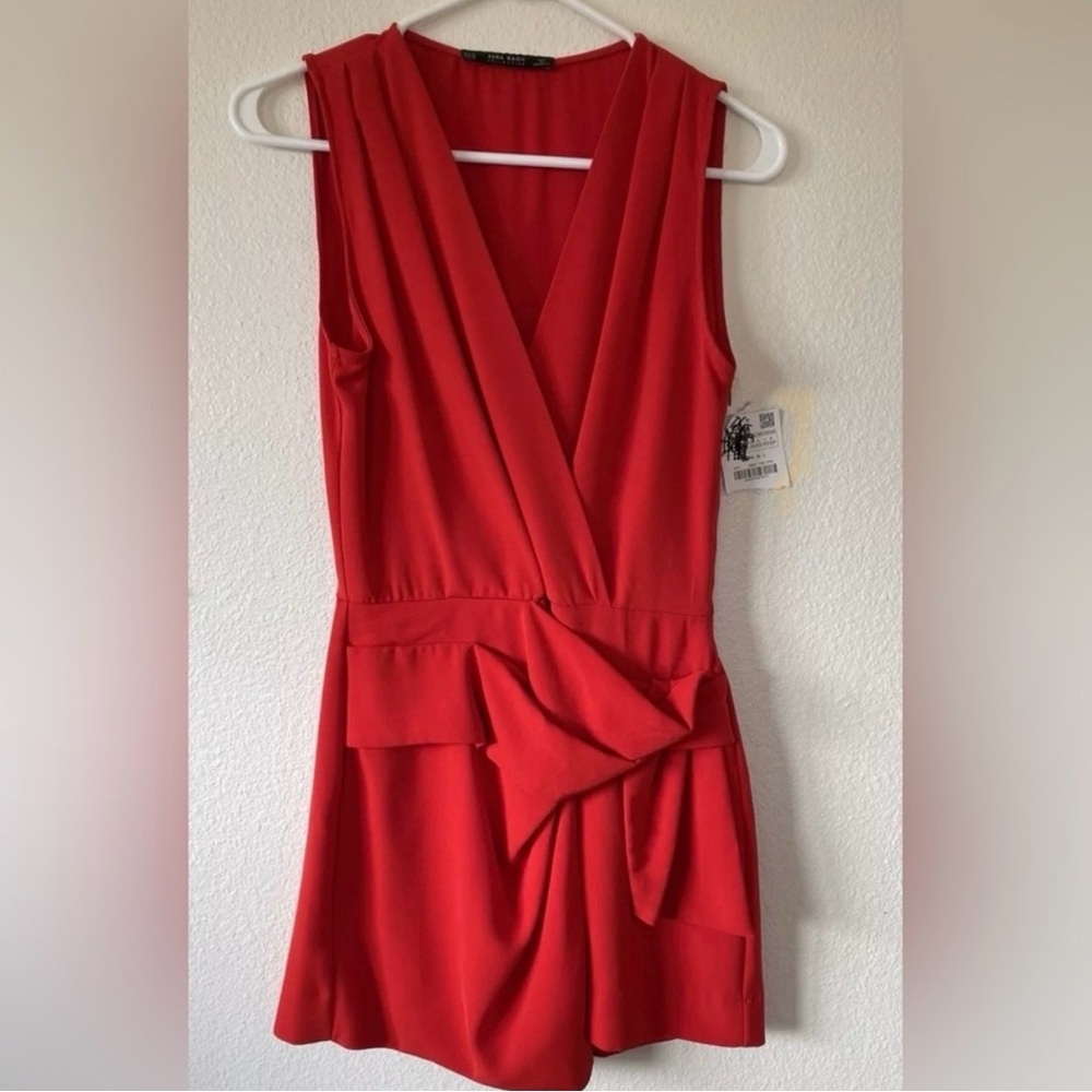 ZARA Basic Red Jumpsuit Romper Medium New With Tags